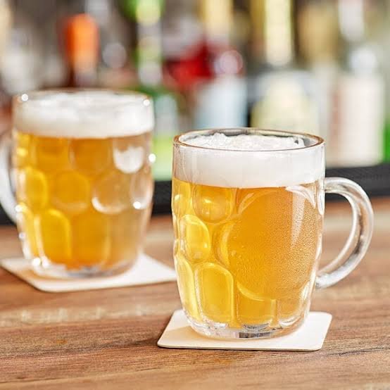 Beer mugs for catering service